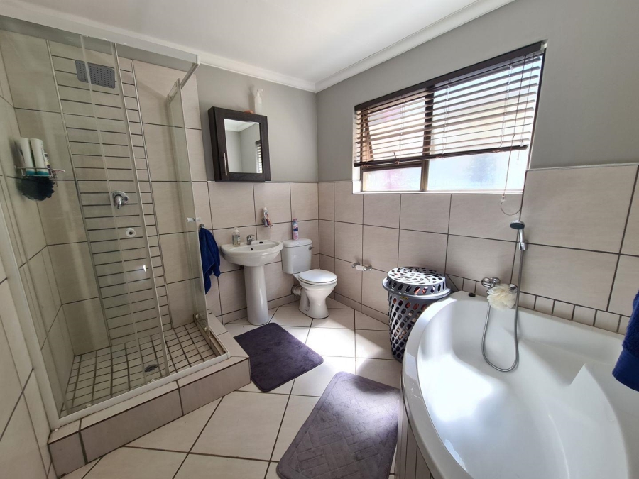 2 Bedroom Property for Sale in Die Bult North West